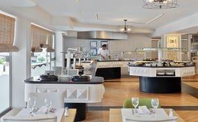 Restaurante buffet Blancafort con cocina en vivo