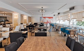 Ресторан Blancafort с открытой кухней и обслуживанием по типу "шведский стол"